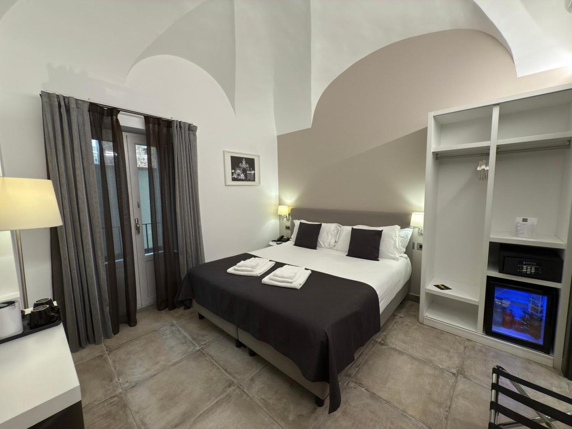 Etnea 454 Catania Luxury Rooms Экстерьер фото