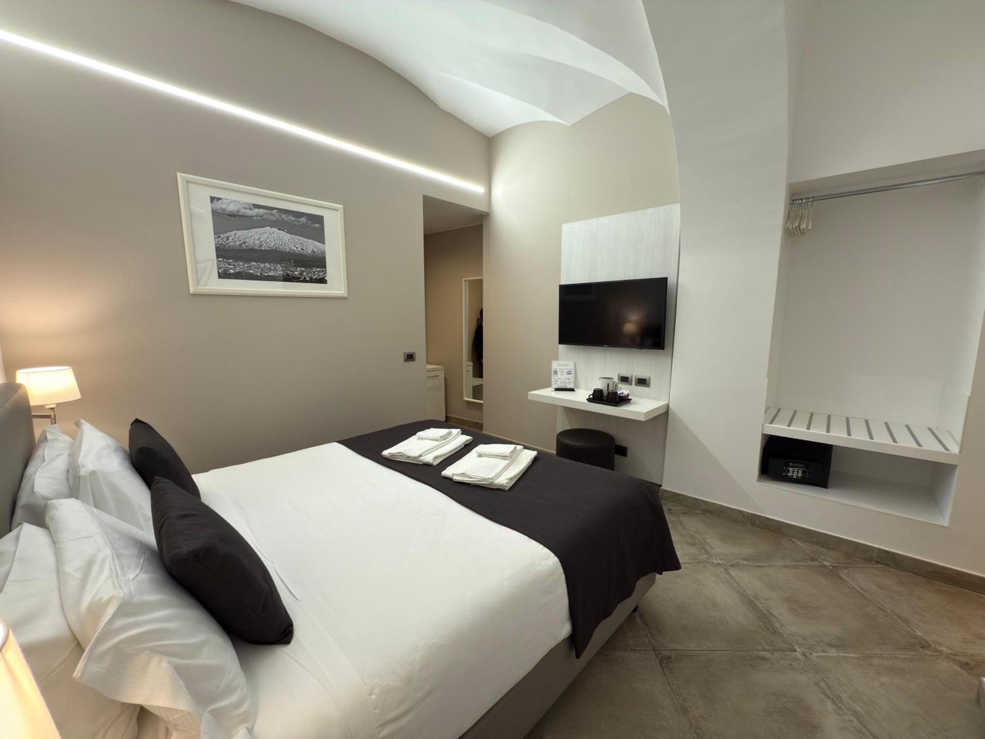 Etnea 454 Catania Luxury Rooms Экстерьер фото